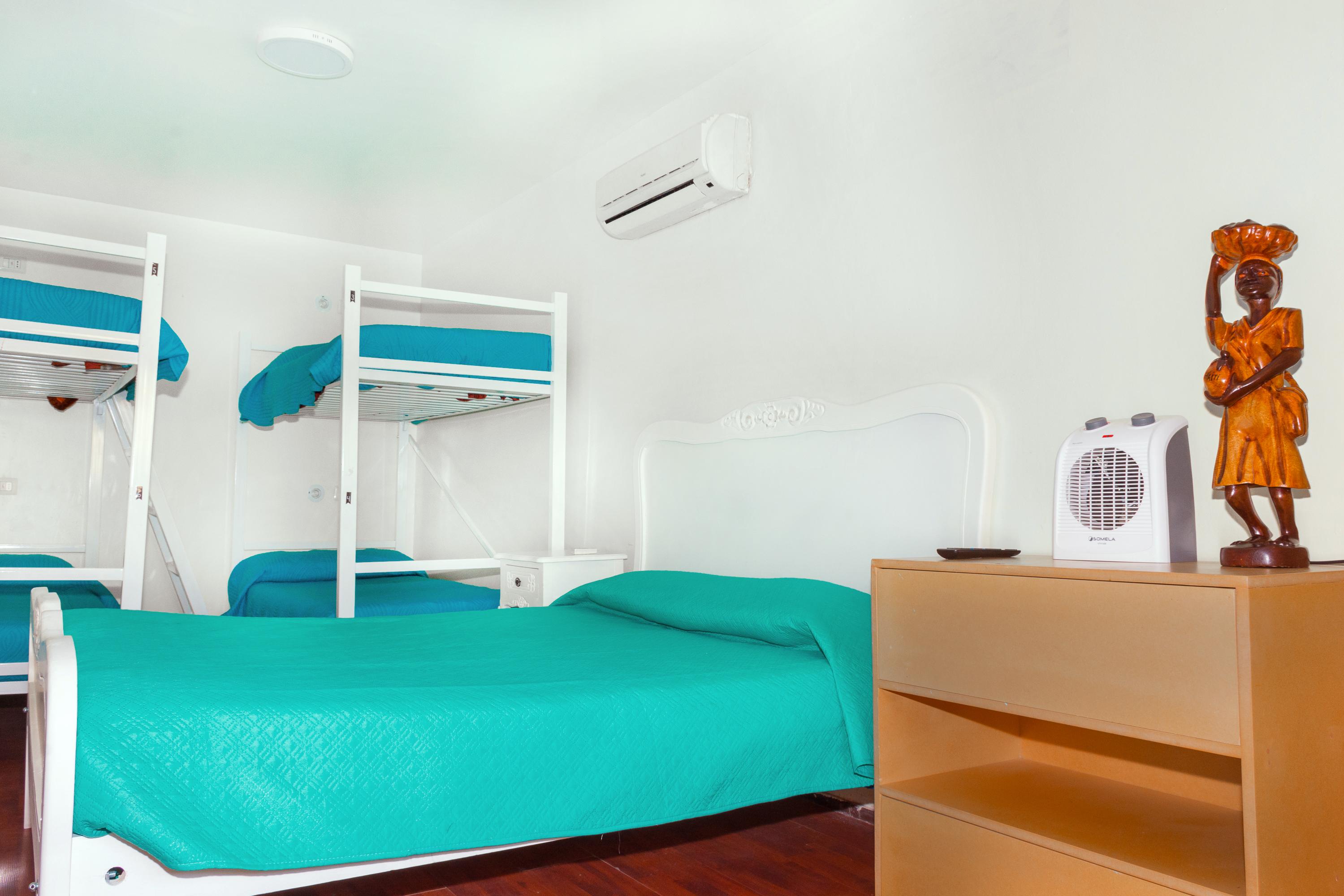 Hostal Casa Aborigen Santiago Ngoại thất bức ảnh