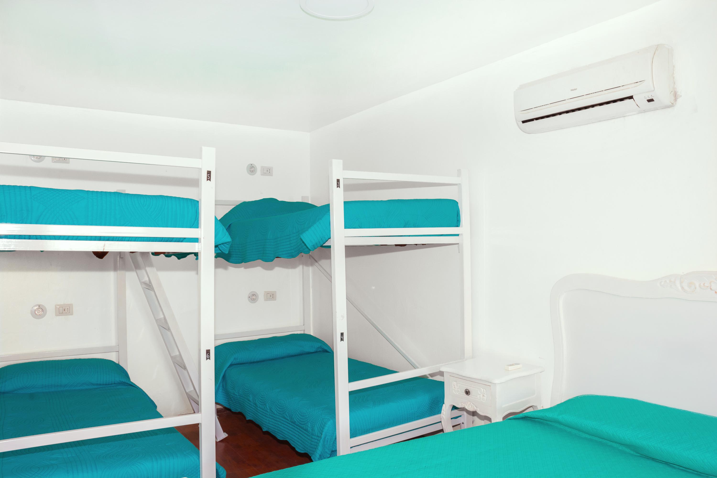 Hostal Casa Aborigen Santiago Ngoại thất bức ảnh
