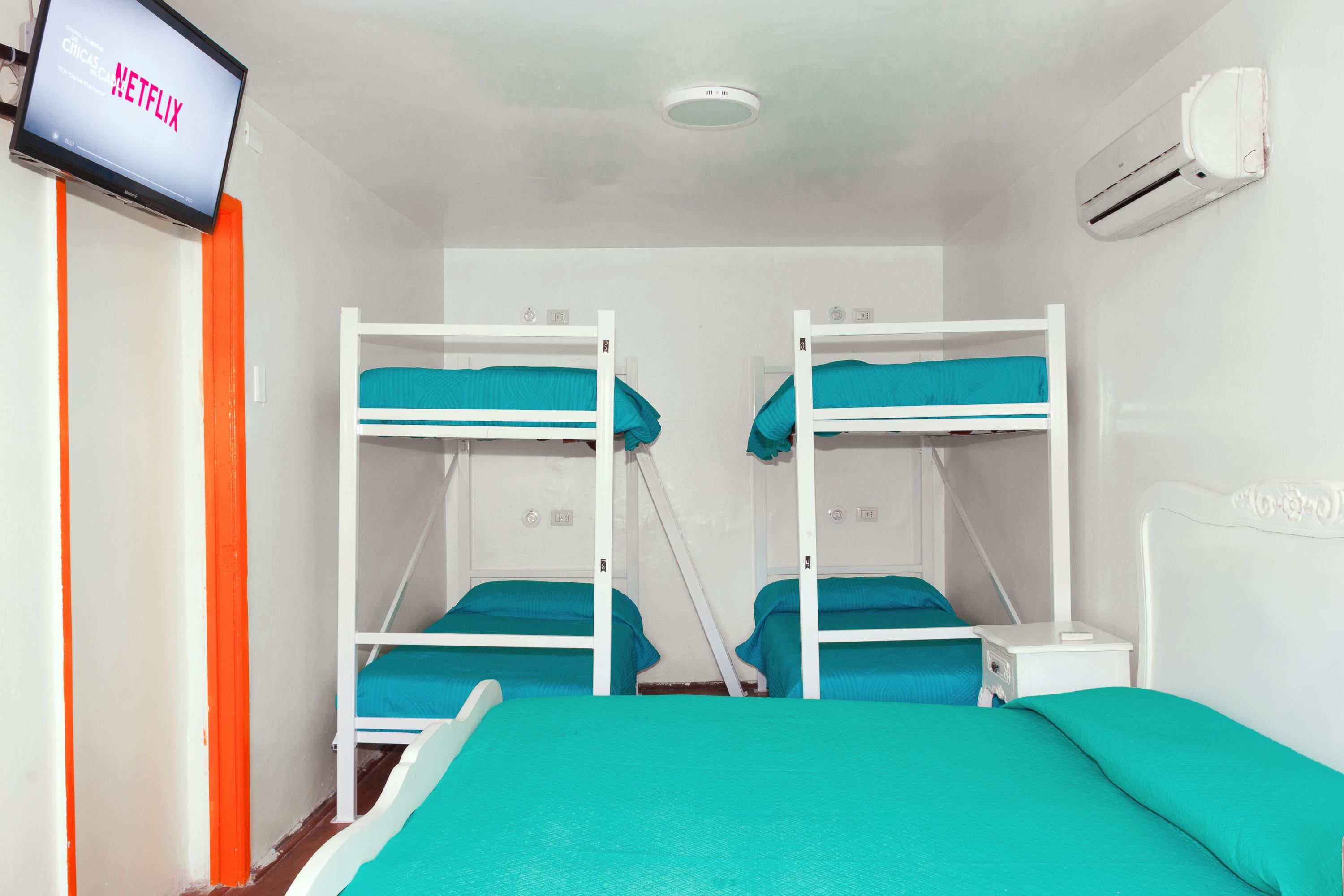 Hostal Casa Aborigen Santiago Ngoại thất bức ảnh