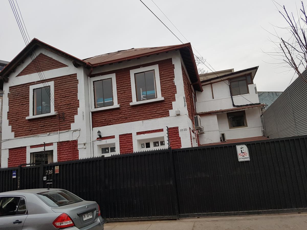 Hostal Casa Aborigen Santiago Ngoại thất bức ảnh