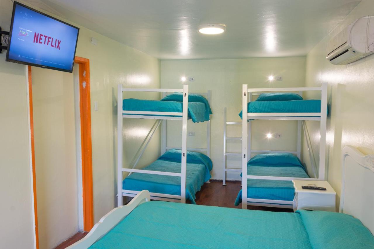 Hostal Casa Aborigen Santiago Ngoại thất bức ảnh